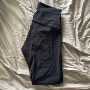Lululemon Wunder Train High Rise 25” (size 4)